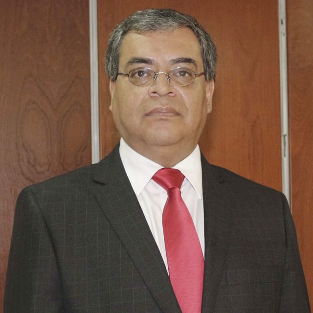 https://firmadeabogadoslafa.com/wp-content/uploads/2021/12/pablo_tinajero-640x640.jpg